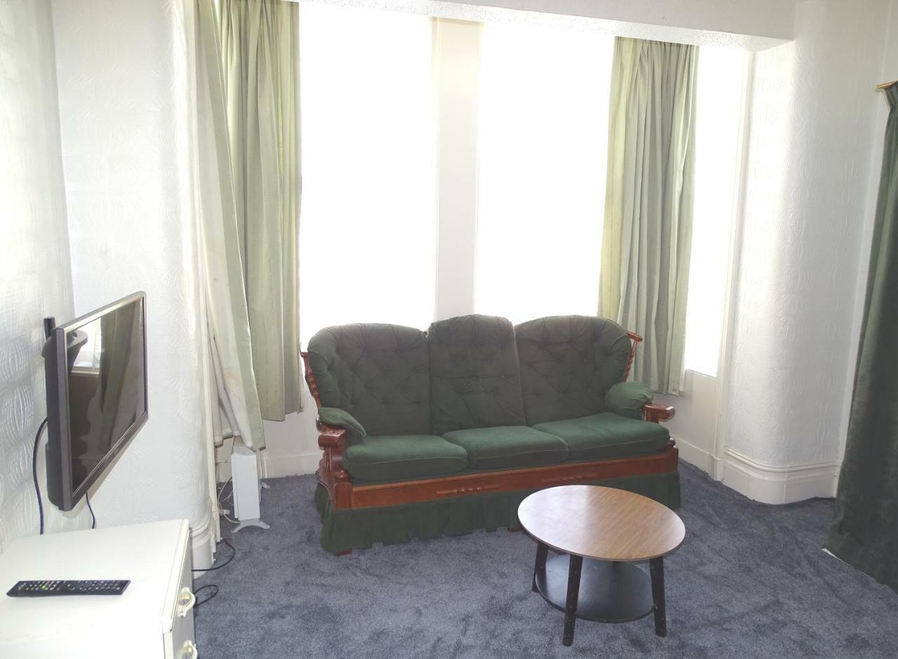 Beeton Villas Holiday Apartments Blackpool Exterior foto